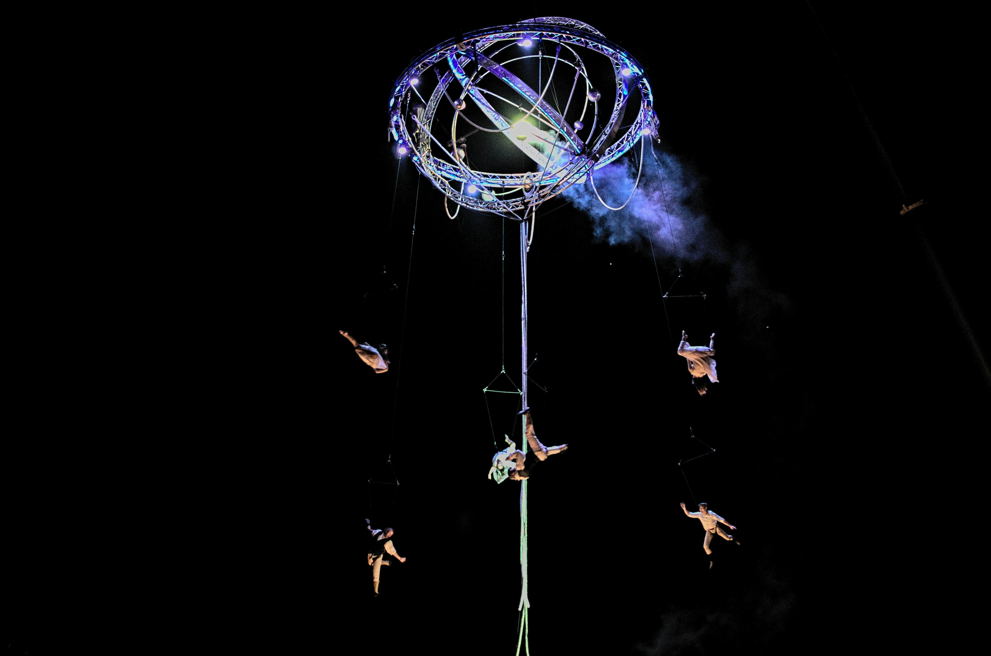 泰國(guó)演員之路，夢(mèng)想起航的璀璨舞臺(tái)