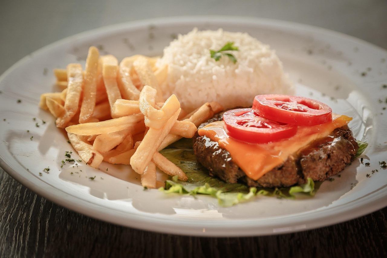 華萊士優(yōu)惠碼最新，美食省錢兩不誤，限時搶購！